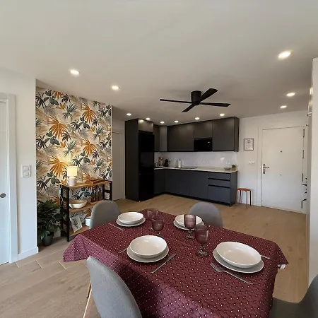 Sunny & Stylish Apartment *